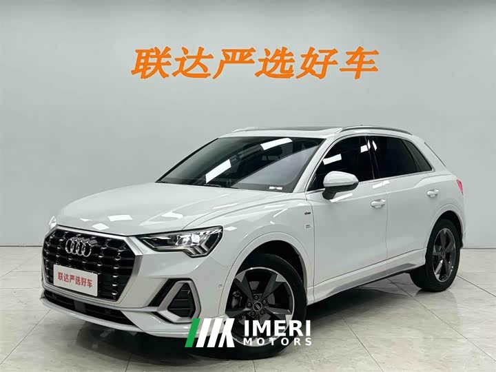 Audi Q3 35 TFSI Fashionable and Dynamic (1.4T)