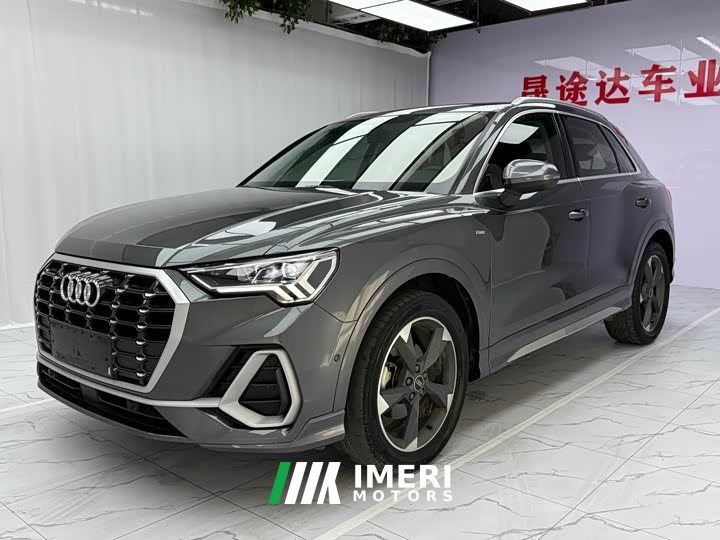 Audi Q3 35 TFSI Fashionable and Dynamic