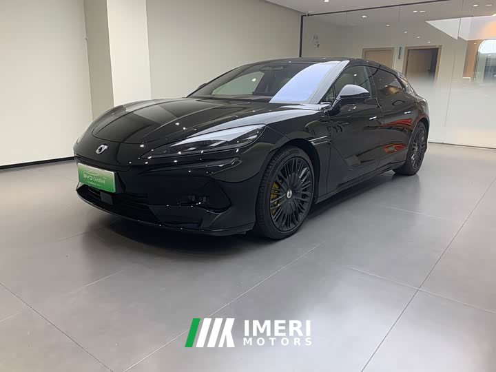 Denza Z9GT 2024 1100 four-wheel drive Ultra version