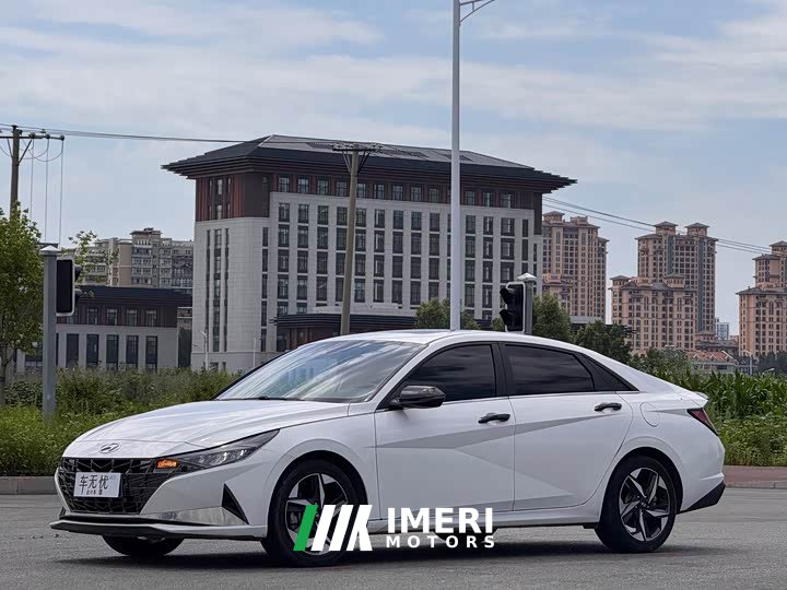 Lexus Elantra 2022 240TGDi DCT LUX Premium Edition