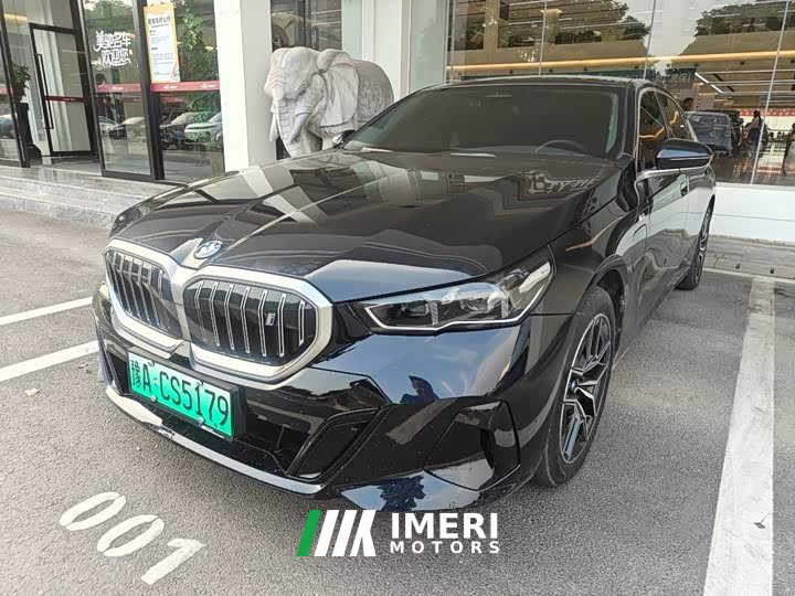 BMW i5 eDrive 35L M Sport Package