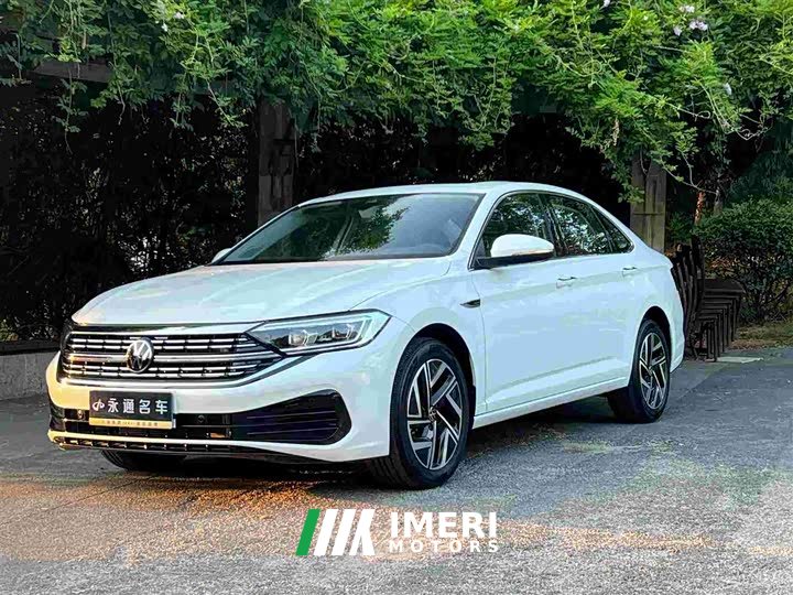 Volkswagen Sagitar 300TSI DSG Beyond Edition