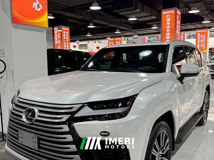 Lexus LX 600