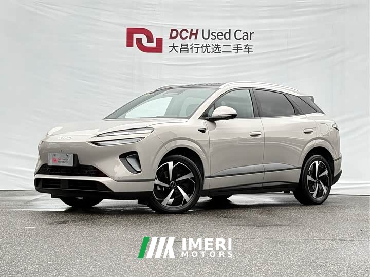 Lynk & Co Hiace 06 DM-i 205 Pilot Pro Edition