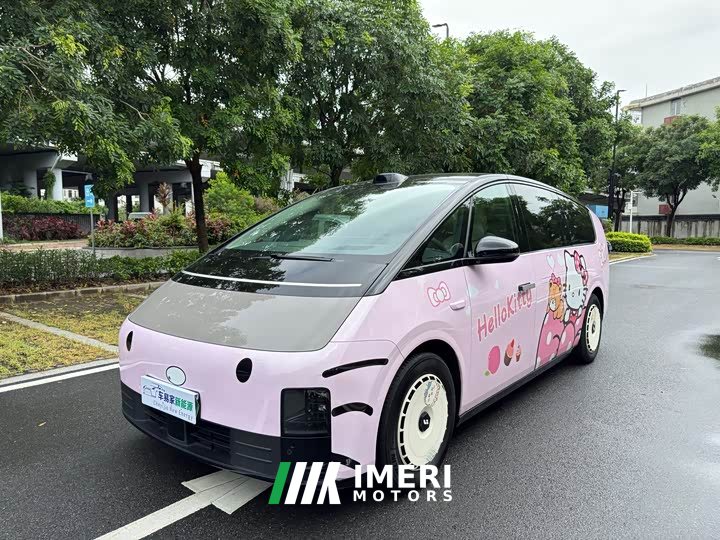 Li Auto Ideal MEGA Ultra
