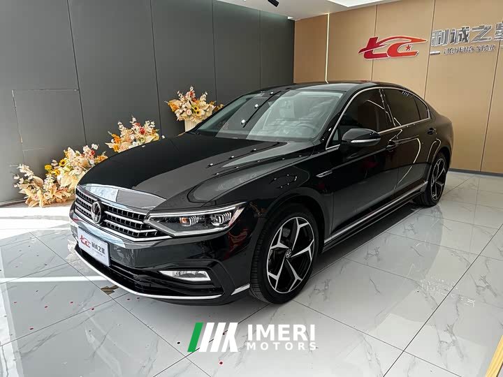 Volkswagen Magotan 2 Million Edition 330TSI DSG Luxury
