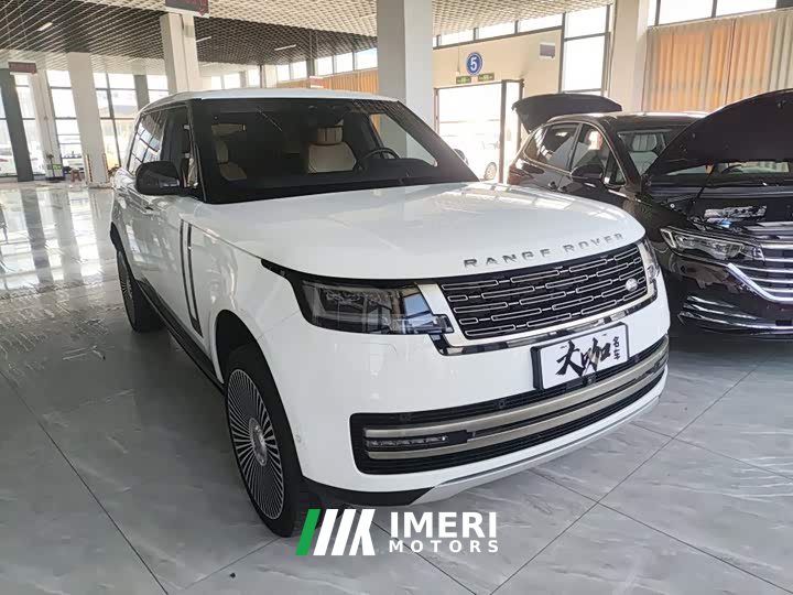 Land Rover Range Rover 3.0 L6 400PS Extended Edition, seven seats