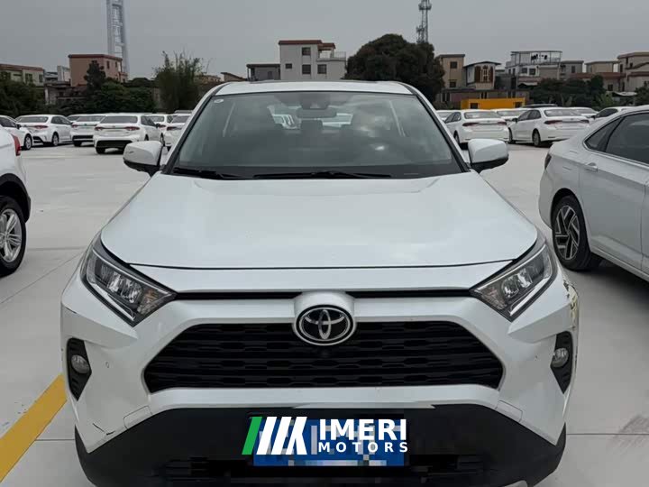 Toyota RAV4 Rongfang 2022 2.0L CVT two-wheel drive fashion version