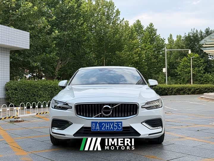 Volvo S60 T4 Luxury