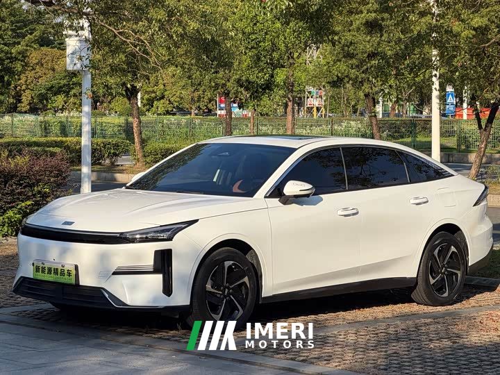 Geely Galaxy L6 EM-i 140km Discovery Edition