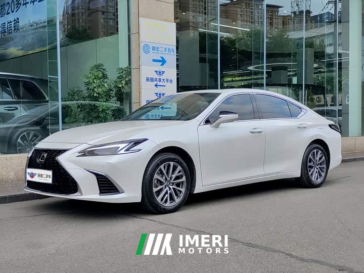 Lexus ES 2024 200 Premium Edition