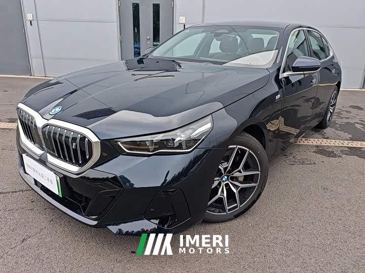 BMW i5 eDrive 35L M Sport Package