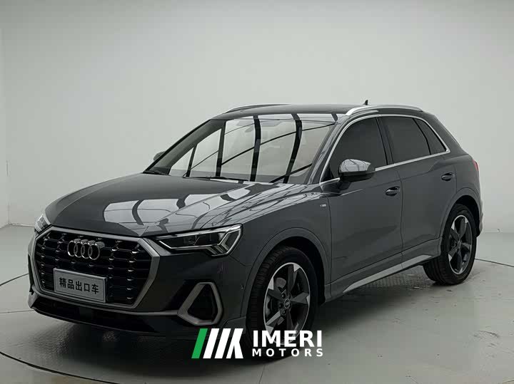 Audi Q3 35 TFSI Fashionable and Dynamic