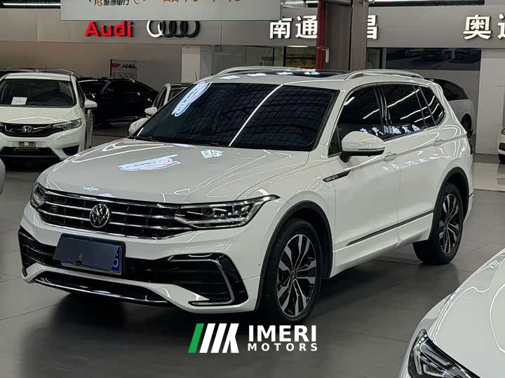 Volkswagen Tiguan L 330TSI automatic two-wheel drive R-Line version