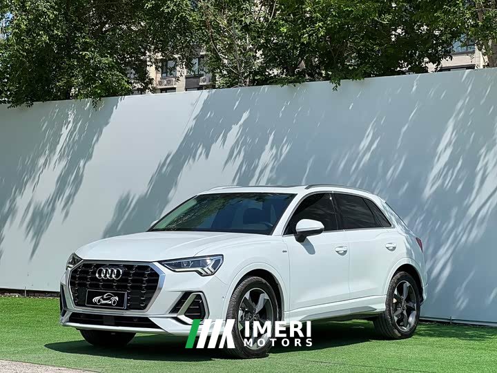 Audi Q3 2022 35 TFSI Fashionable and Dynamic