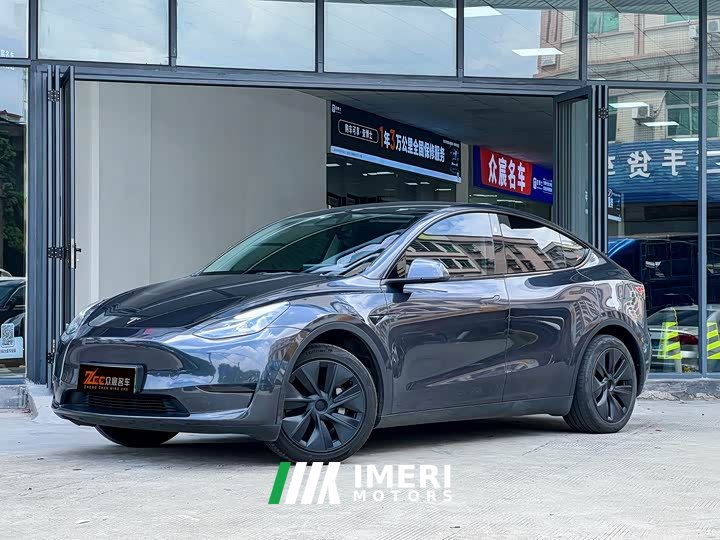 Tesla Model Y rear-wheel drive version