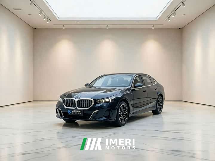 BMW 5 Series 530Li Leading M Sports Package