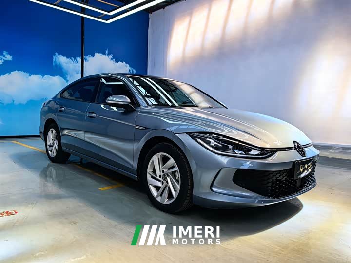 Volkswagen Lamando L 280TSI DSG Hot Chili Edition