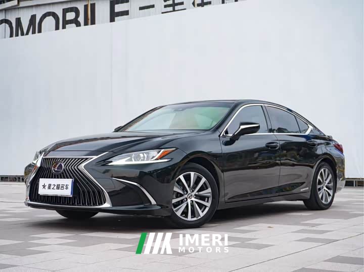 Lexus ES 300h Edition V