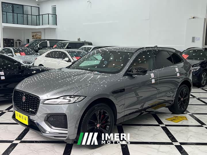 Jaguar F-PACE P250 R-Dynamic BLACK