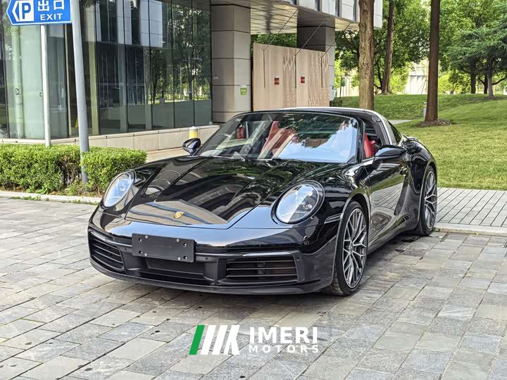 Porsche 911 Targa 4 3.0T