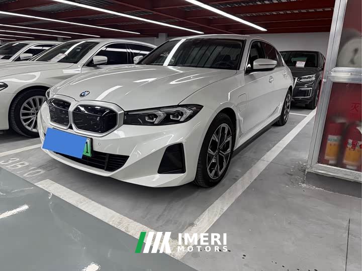 BMW i3 eDrive 35 L