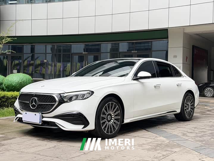 Mercedes-Benz E-Class E 300 L Fashionable and Sporty