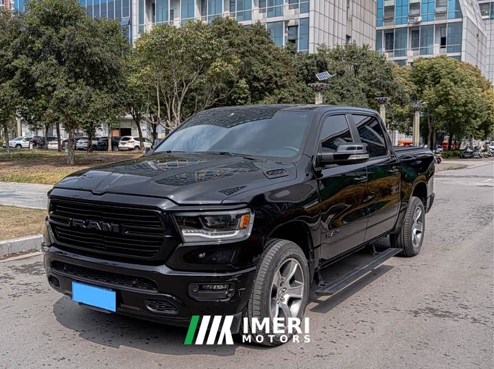 RAM Trucks 5.7L