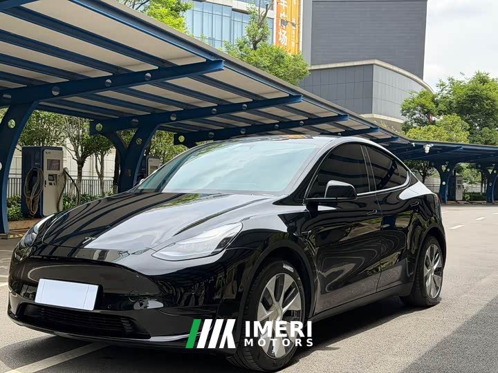 Tesla Model Y 2022 facelift rear-wheel drive version