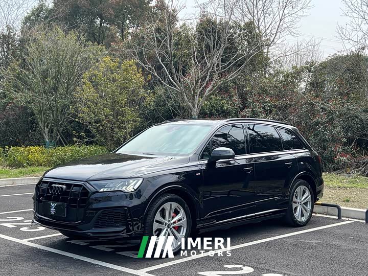 Audi Q7 55 TFSI quattro S line Version