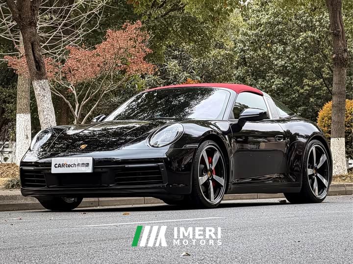 Porsche 911 Targa 4 3.0T