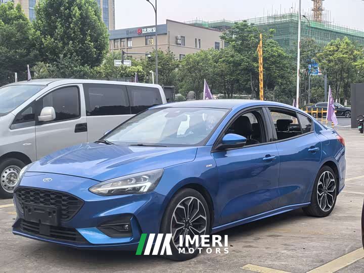 Focus EcoBoost 180 ST Line