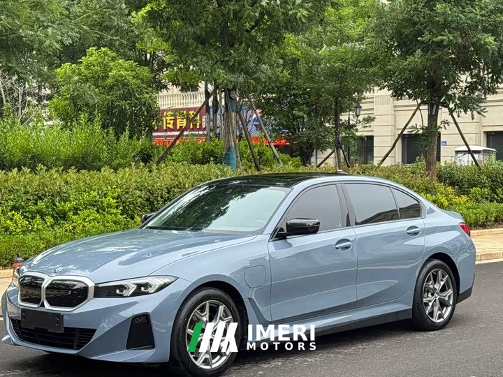 BMW i3 eDrive 35 L