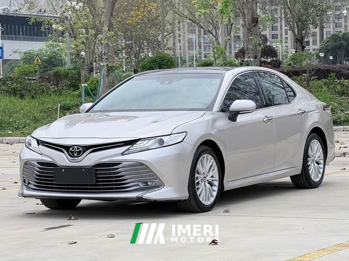 Toyota 2.5G Luxury Edition