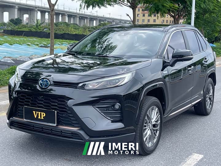 Toyota 2.5L E-CVT2WDLuxuryPLUS Edition