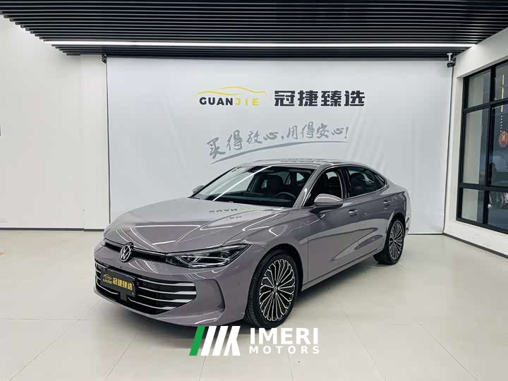Volkswagen Pro 380TSI Edition