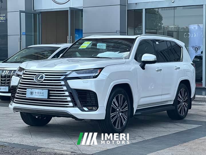 Lexus LX 700h Territory Edition