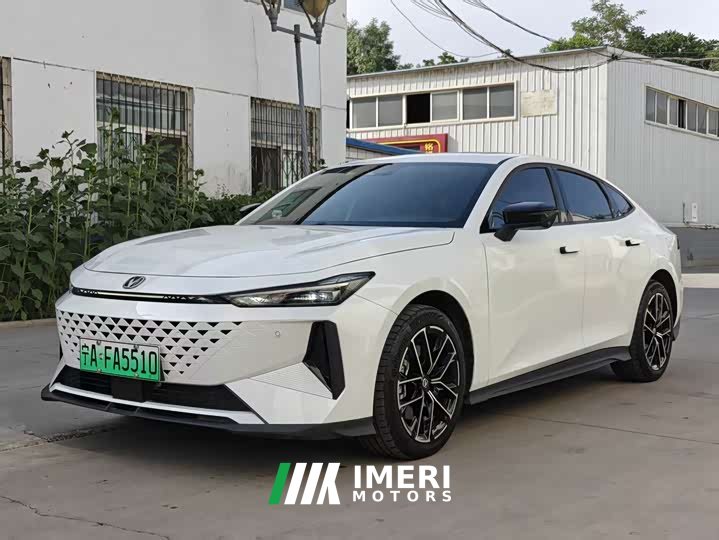 Changan UNI-V Intelligent e-DD Blue Whale Intelligent e-DD 136km Smart Cool Edition