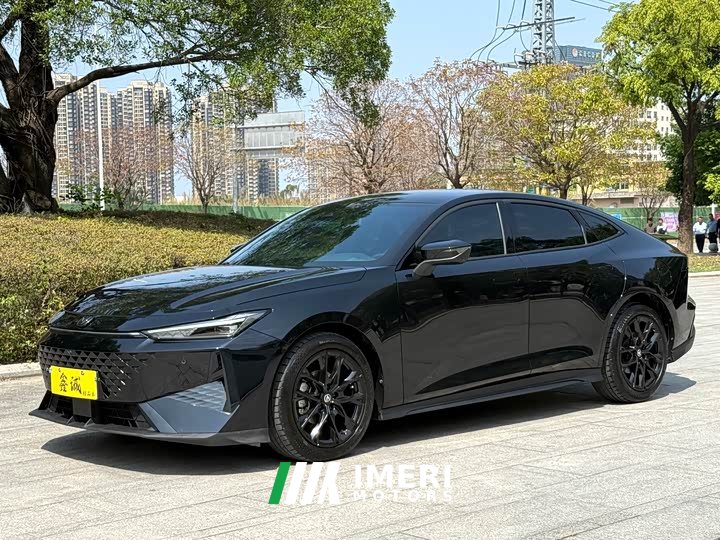 Changan UNI-V 1.5T premium