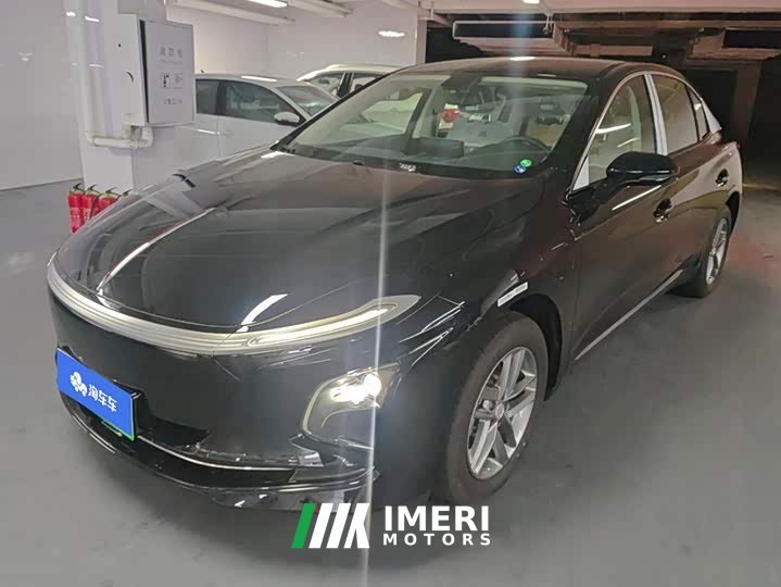 Hongqi E-QM5 500km Edition