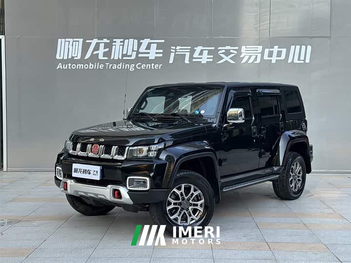 Beijing off-road BJ40 2.0T automatic four-wheel drive city hunter version knight type