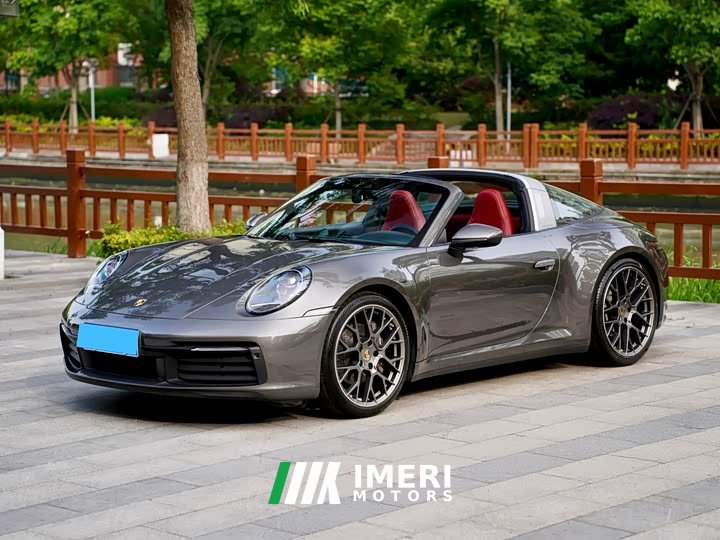 Porsche 911 Targa 4 3.0T