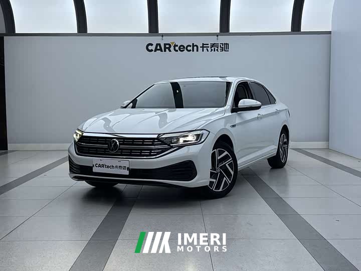 Volkswagen Sagitar 280TSI DSG surpasses Lite version