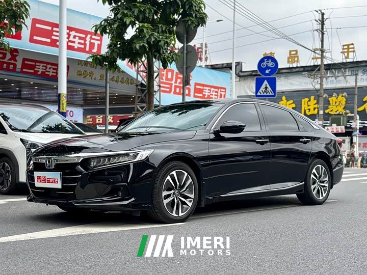 Honda Accord Sharp Hybrid 2.0L Sharp Collar Edition