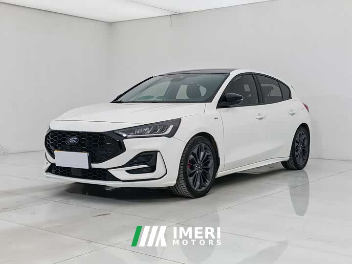 Lynk & Co Focus Hatchback EcoBoost 180 Automatic ST Line