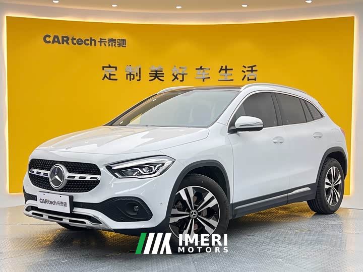 Mercedes-Benz GLA 200