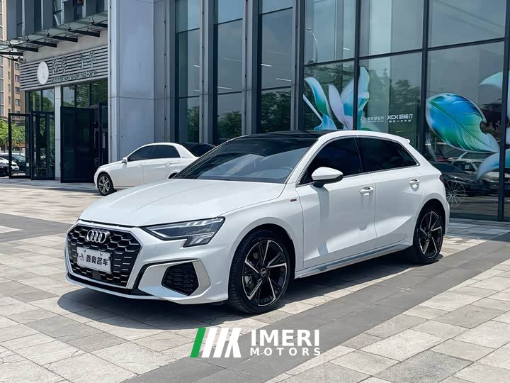 Audi A3 Sportback 35 TFSI stylish and sporty