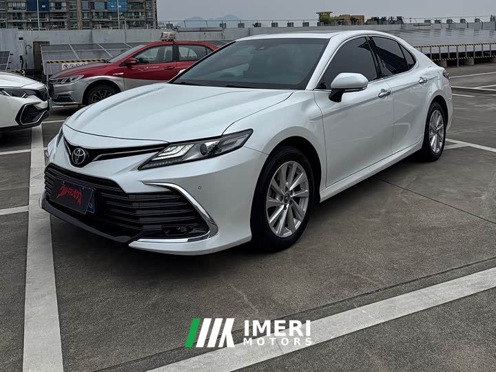 Toyota Camry 2.0G Luxury Edition