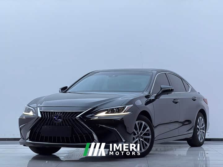 Lexus ES 2021 300h Excellence Edition