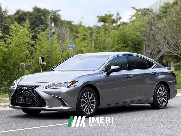 Lexus ES 200 Excellence Edition